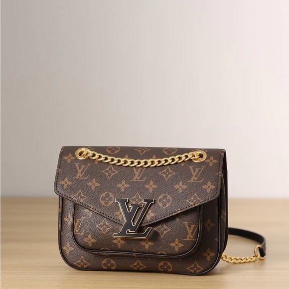 ❤️Louis Vuitton Passy Bag Monogram